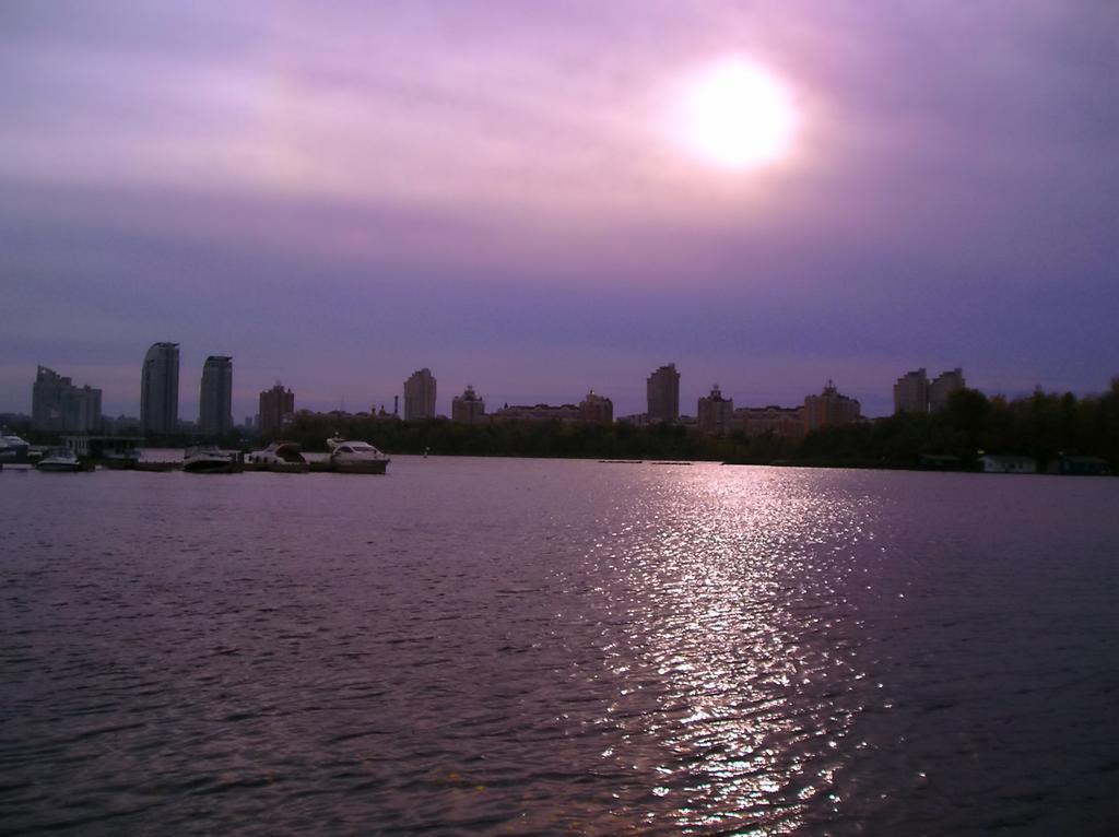 Chervona Kalina Hotel Kiev Esterno foto