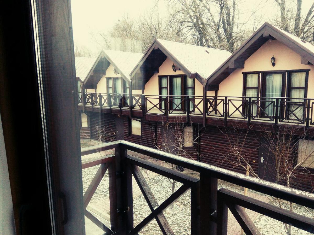 Chervona Kalina Hotel Kiev Esterno foto
