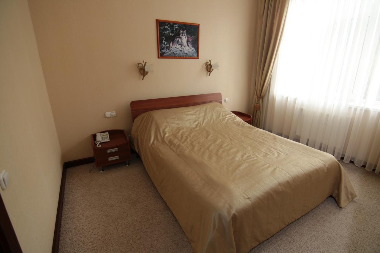 Chervona Kalina Hotel Kiev Esterno foto
