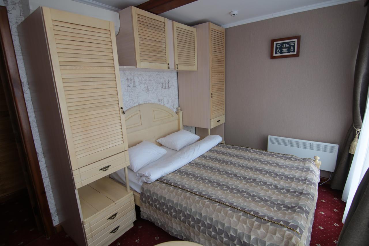 Chervona Kalina Hotel Kiev Esterno foto